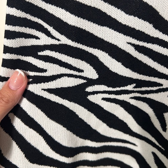 NEW NWT Revolve Superdown Size S Black and White Zebra Bodycon Dress - Picture 3 of 8
